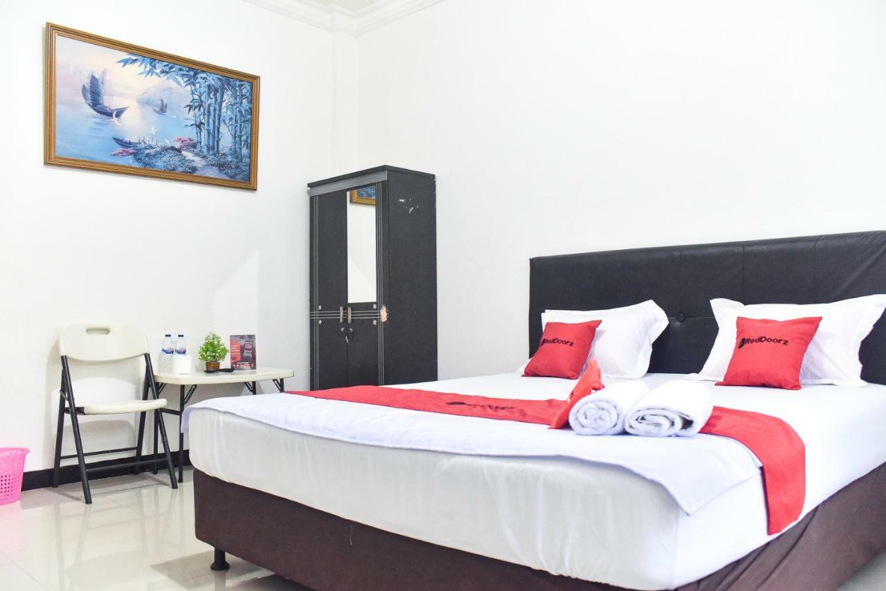 เรดดอร์ซ เนียร์ สุลต่านฮาซานุดดินแอร์พอร์ต 2 Hotel มากาซาร์ ภายนอก รูปภาพ